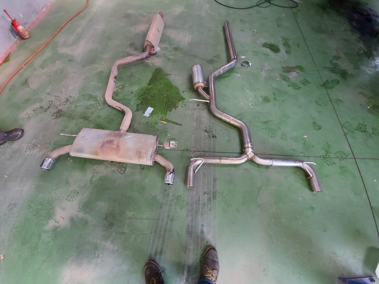 S46063CF MBRP 15-17 VW 2.0L Turbo Golf GTI MK7 3in T304 Cat Back Exhaust w/ Dual Split Rear Exit